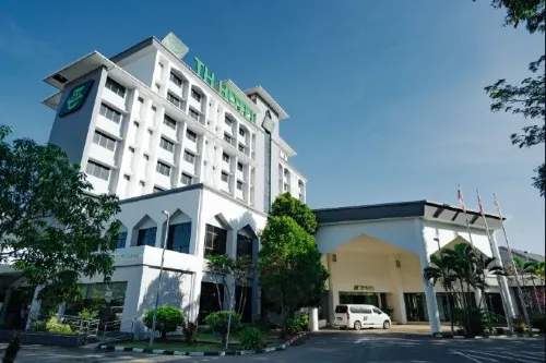 Raia Hotel Kota Kinabalu - 2-Star
