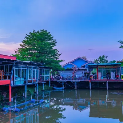 BanRai ChernMa Resort Hotel berhampiran City Pillar Shrine of the Four Great Kings