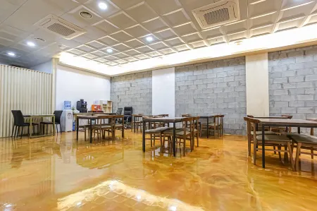 Yongin (Giheung) Fine Unmanned Hotel Отели рядом с достопримечательностью «Kyung Hee University Hyejung Museum»