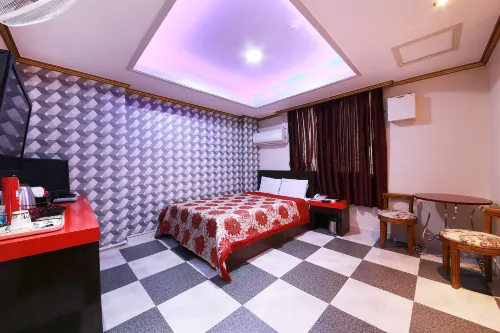 Anyang Queen - parking