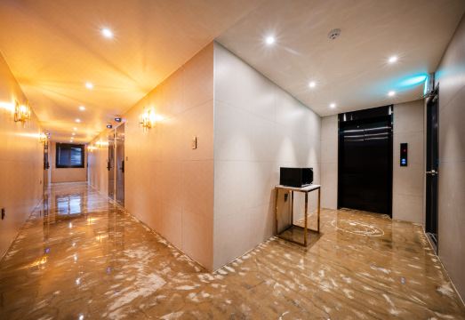 3. 익산 호텔 스테..