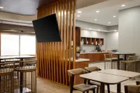 SpringHill Suites Tulsa - breakfast