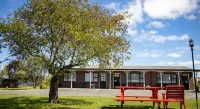 Colonial Lodge Motel Hotel di Glenavy