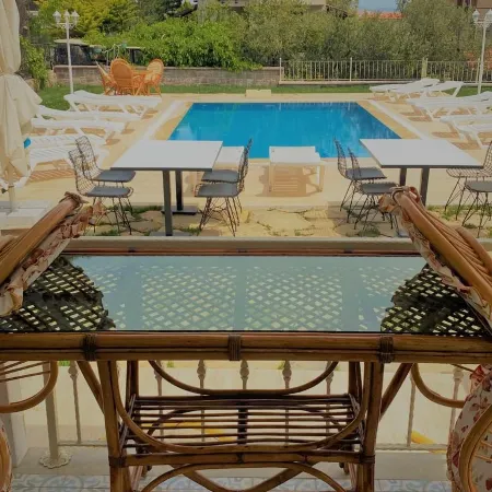 Cunda Kordon Otel