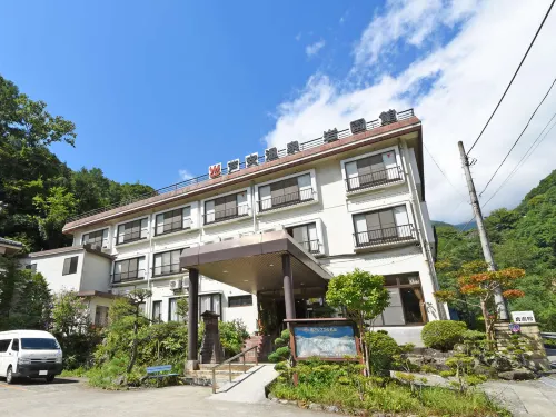 Iwazonokan Hotel a Minami-Alps