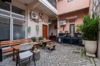 RedDoorz near Kampung Inggris Pare Hotel dekat Toko Pertanian FAST Pare