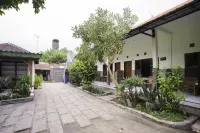 Hotel Tentrem Syariah - 駐車場