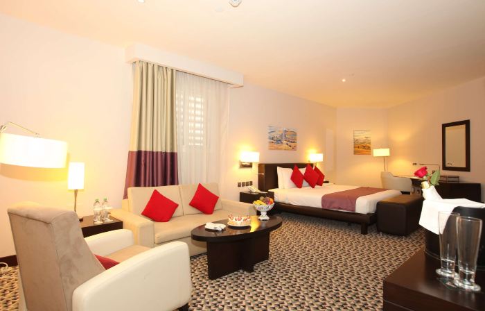 Golden Tulip Hail