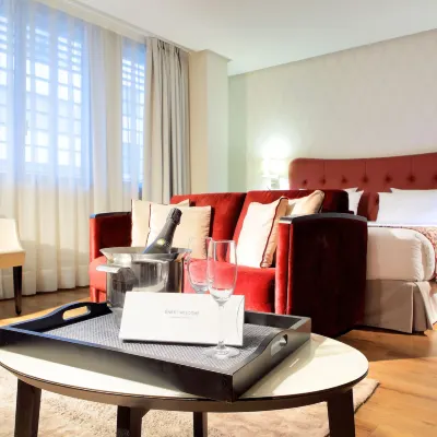 Eurostars Plaza Mayor Hotels near Figaro Theatre