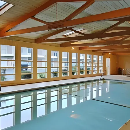 Surf City Inn & Suites
