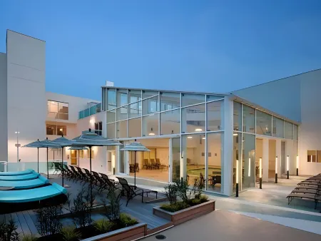 Courtyard Ocean City Oceanfront Отели рядом с достопримечательностью «Explore OC»