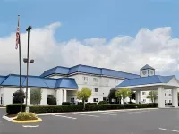 Country Inn & Suites by Radisson, Sevierville-Kodak, TN Hotels near Great Smokies Flea Market