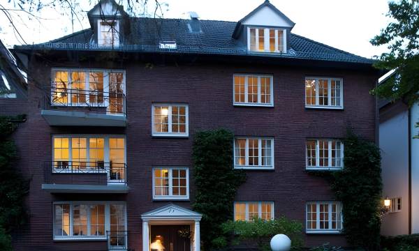 Von Deska Townhouses - Ivy House