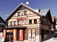 Grand Apartments Špindlerův Mlýn Hotels near Čihadlo