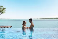 Cristalino Lagoon Front Hotel, Restaurant & Spa - Pools