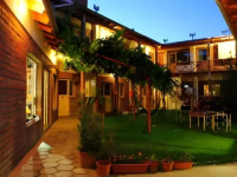 託斯卡旅舍 馬德林港酒店