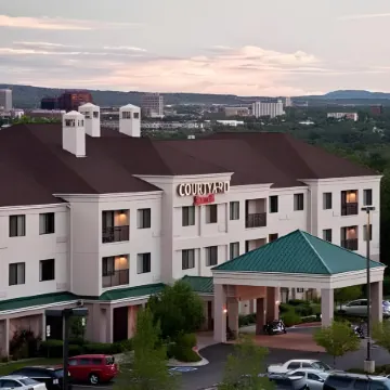 Courtyard Colorado Springs South Отели рядом с достопримечательностью «Парк Монумент Вэлли»