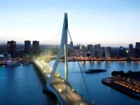 Urban Residences Rotterdam Отели рядом с достопримечательностью «Фуд-корт Market Hall»