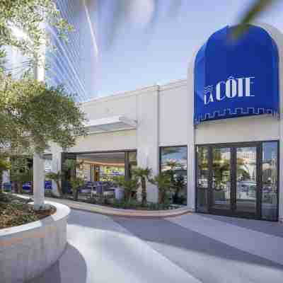 Fontainebleau Las Vegas, MICHELIN Key Award Hotel Hotel Exterior