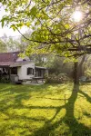 La Petite Foret Cottage in Brussels Countryside Hôtels à proximité de la Zellik