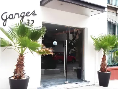 Suites Ganges Hotels in 