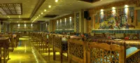 Zandiyeh Hotel
