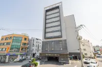 Gangneung Pine City Hotel Hotels near Gangneug Oval