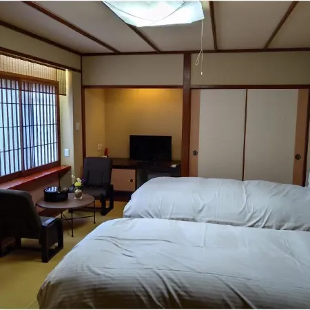 Hana Ryokan Iwatoya Отели рядом с достопримечательностью «Amanoyasu Kawara»