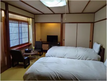 花旅館 岩戸屋