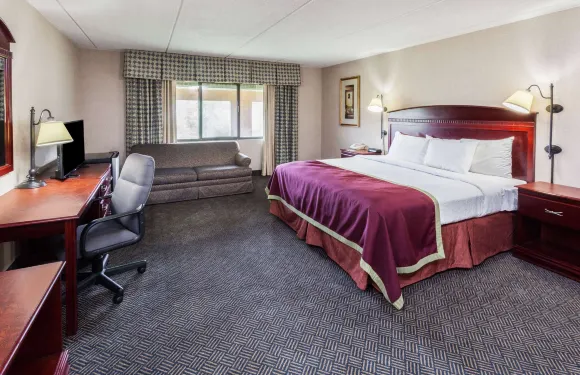 密歇根城温德姆唄盟酒店