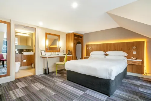 ザ プレイス エディンバラのホテル