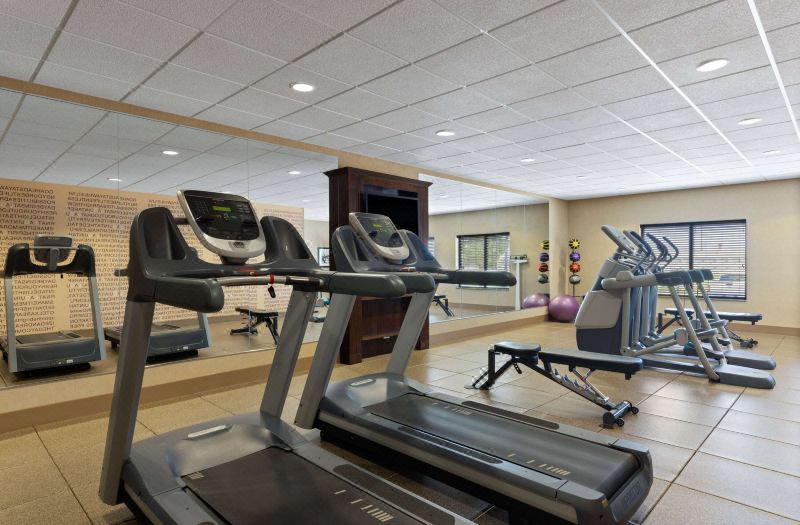 La Quinta Inn & Suites by Wyndham Sioux Falls photo 2