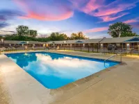 Days Inn by Wyndham Wauseon Hotels in Fulton County