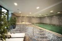 NH Bratislava Gate One - Pools