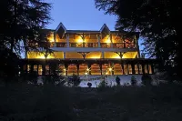 Van Serai Hotel in zona Jageshwar dham