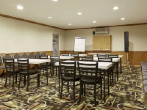 Ramada by Wyndham Abbotsford Hotels in Abbotsford