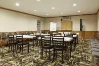 Ramada by Wyndham Abbotsford Hotels in Abbotsford