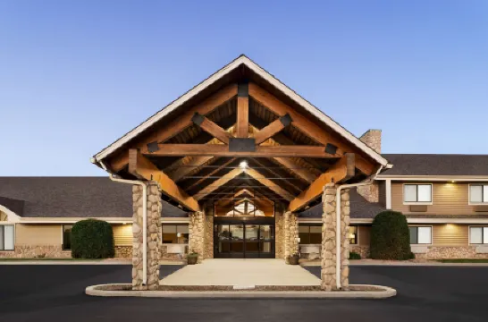 包地特美吟温德姆套房酒店