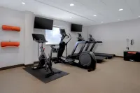 Home2 Suites by Hilton Omaha/West - Gym