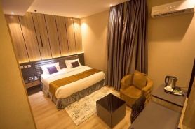 Gold Ice Hotel