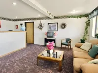 Super 8 by Wyndham Austin MN