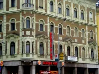 Centrooms House