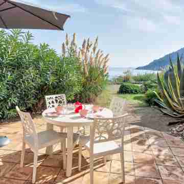 Bonne Terrasse Hotel Exterior