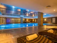 Clarion Hotel Istanbul Mahmutbey Hotels near Bagcilar