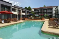 Courtyard Raleigh Midtown - Pools