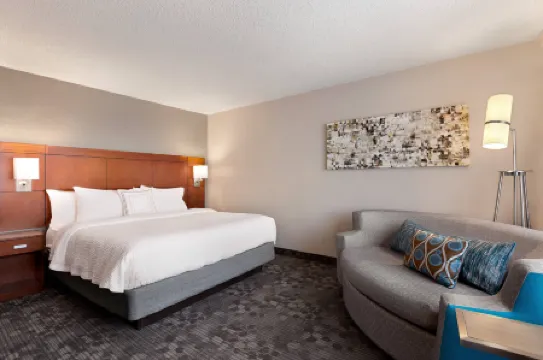 Courtyard Tulsa Central