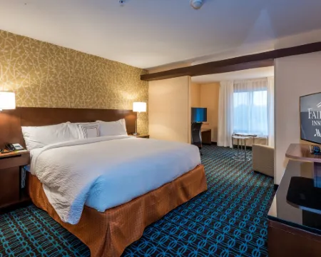 フェアフィールド・イン＆スイート・エンタープライズ エンタープライズのホテル