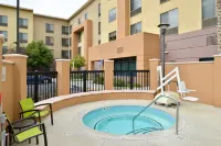 SpringHill Suites Corona Riverside - Hot Tub