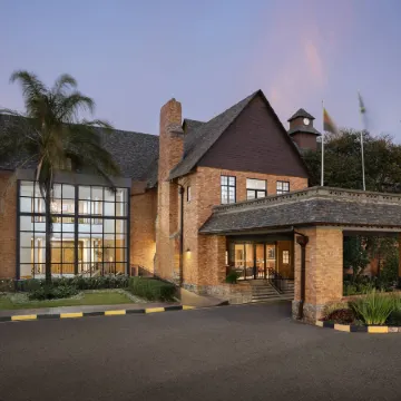 Protea Hotel Johannesburg Wanderers Отели рядом с достопримечательностью «Мелроуз»