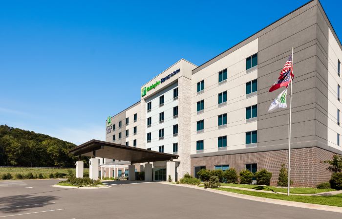 Holiday Inn Express & Suites DALTON - MARKET ST by IHG